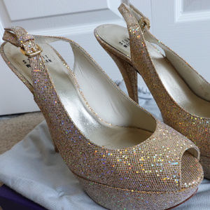Stuart Weitzman Gold Glittler Platform heels